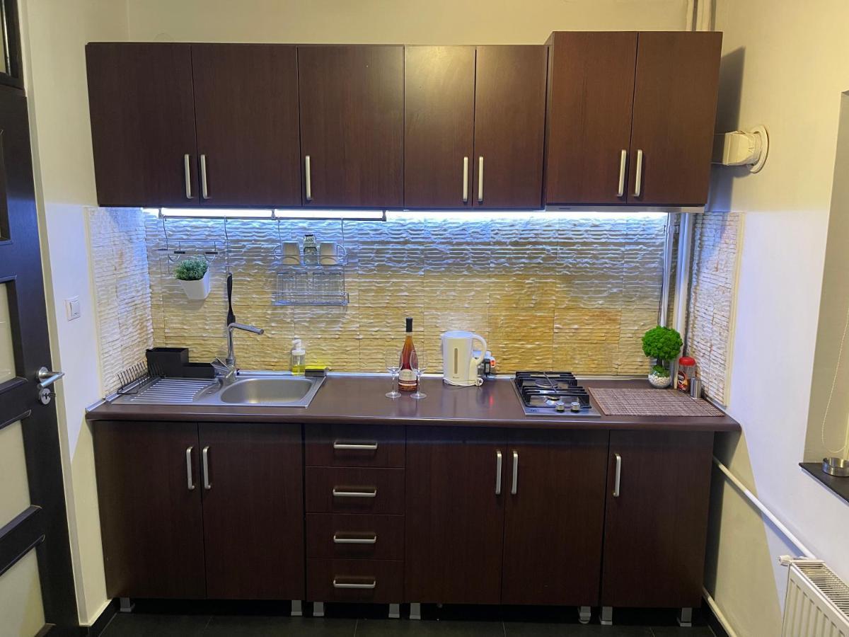 Sunset Luxury Apartment Near Unirii Square Bukarest Eksteriør billede