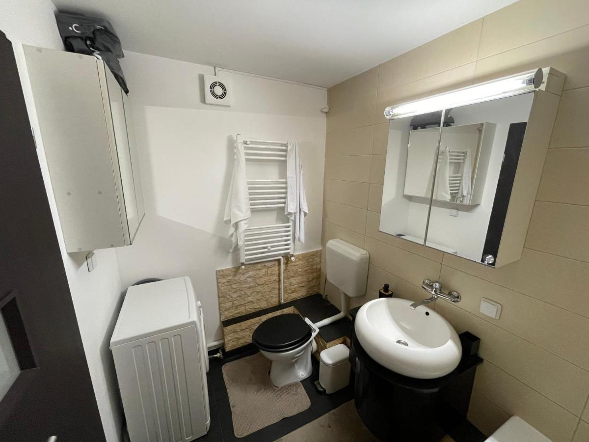 Sunset Luxury Apartment Near Unirii Square Bukarest Eksteriør billede